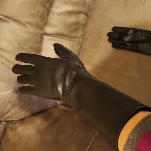 Vegan Leather Full Length Gloves - Picture 3 of 5